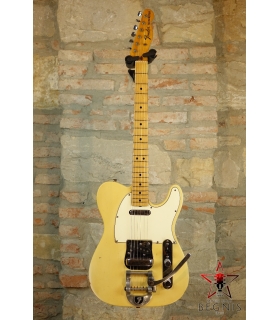 FENDER Telecaster Bigsby -...