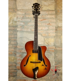 EASTMAN AR805CE Archtop -...