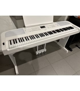 YAMAHA DGX 670WH - White +...