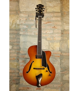 EASTMAN AR805CE Archtop -...